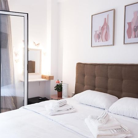 Beautiful Apartment In Athens. Bagian luar foto
