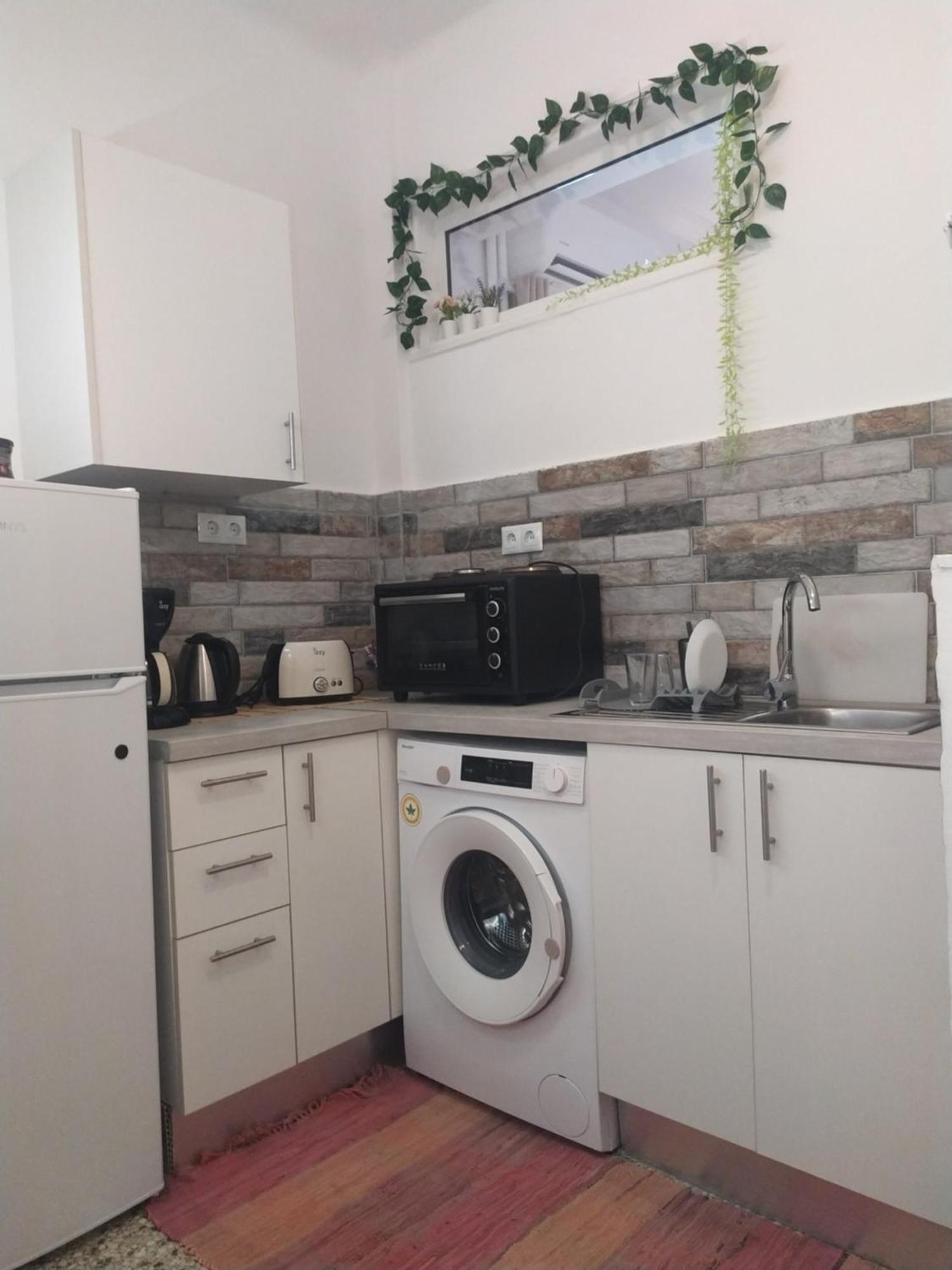 Beautiful Apartment In Athens. Bagian luar foto